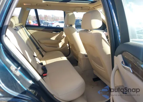 2013 BMW X1 xDrive28I z USA, uszkodzony, nr VIN WBAVL1C53DVR85359